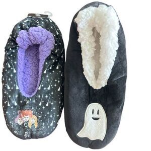 NWT Disney Women’s Halloween Fuzzy Slippers 2 pair - Hocus Pocus